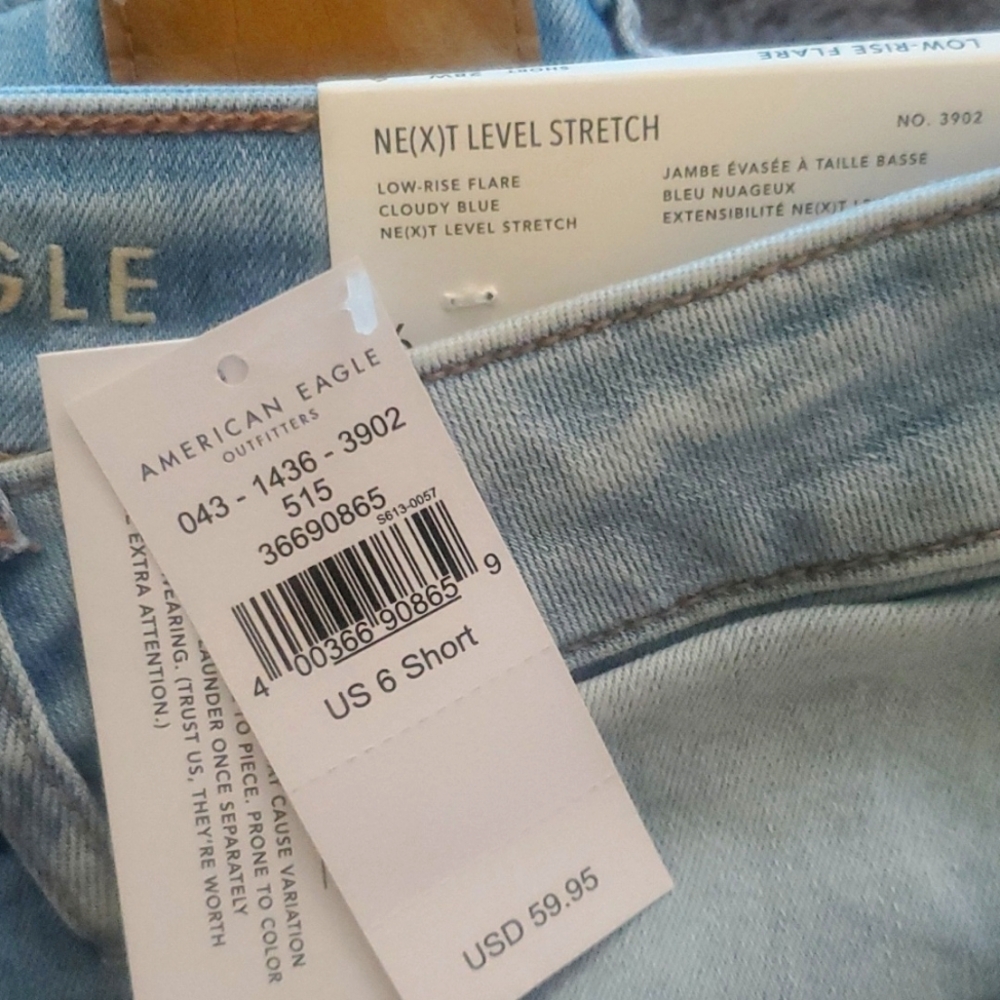 American eagle low rise flare size 6.    28w short low rise next level stretch